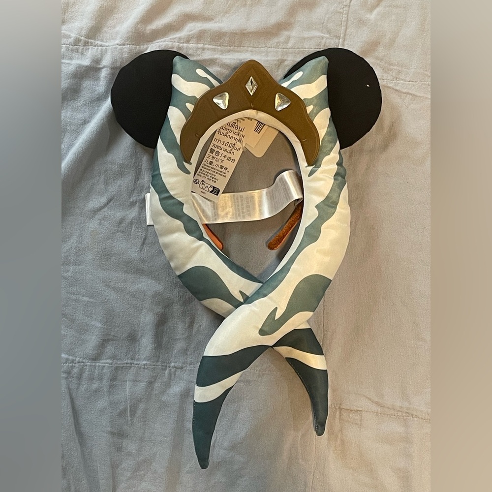 NEW Walt Disney Parks Star Wars Ahsoka‎ Tano Minnie Mouse Headband Ears